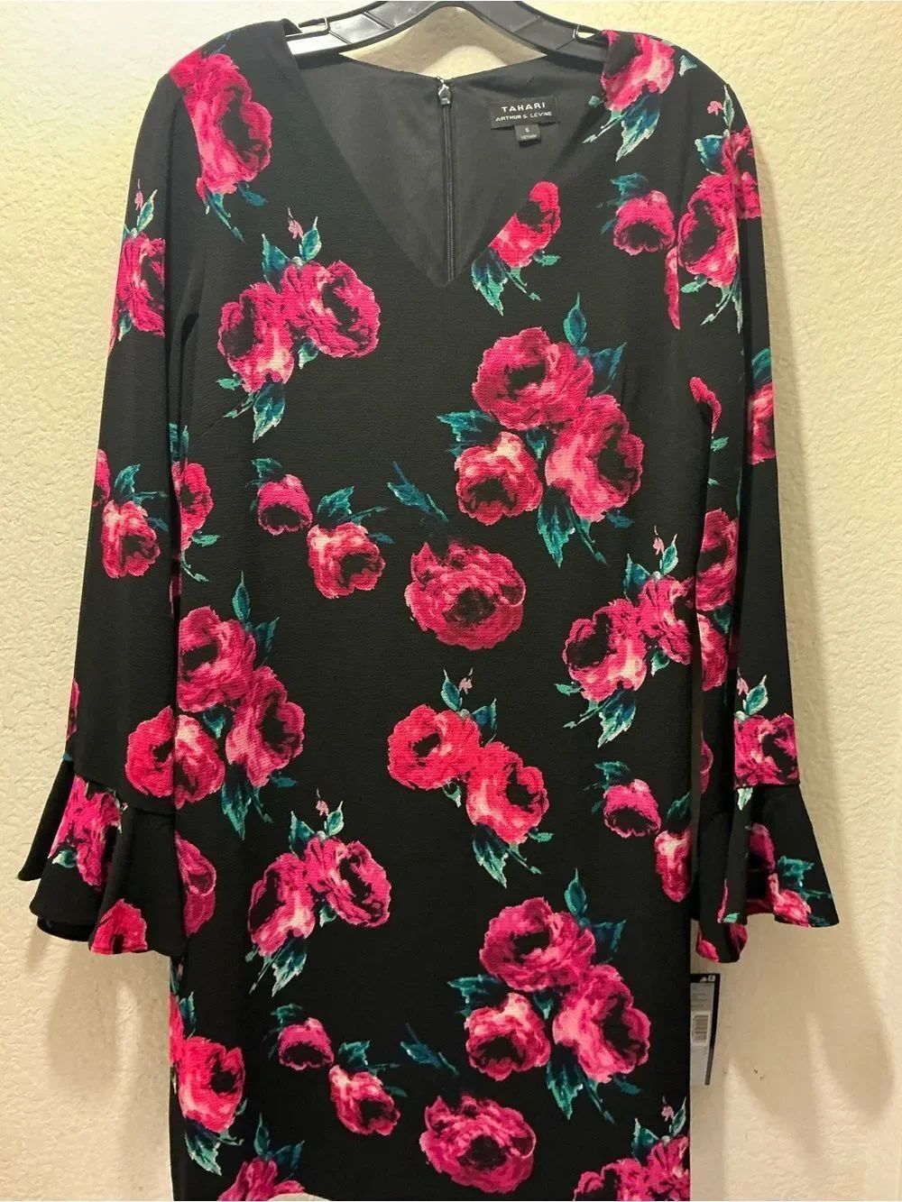 NWT Tahari Black Shift Dress with Vibrant Pink Floral Print size 6
